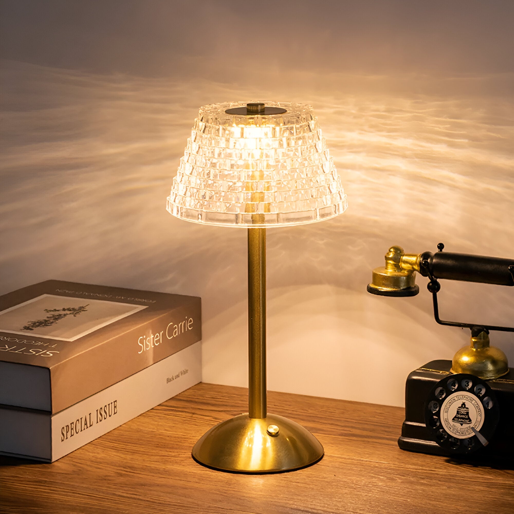 VintageGlow – Elegant Wireless Table Lamp with Timeless Design