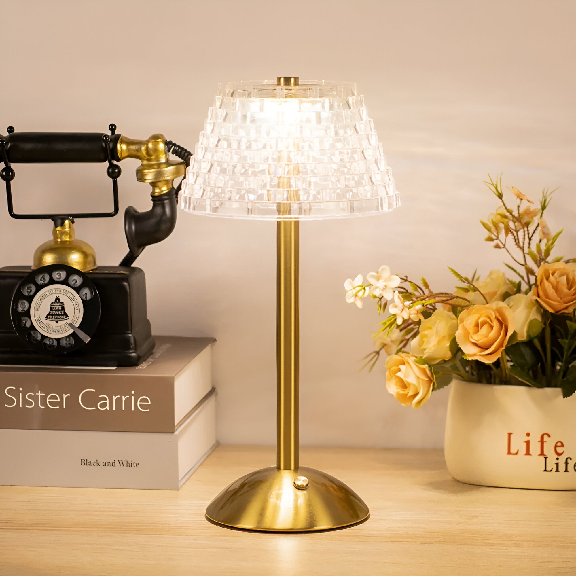 VintageGlow – Elegant Wireless Table Lamp with Timeless Design