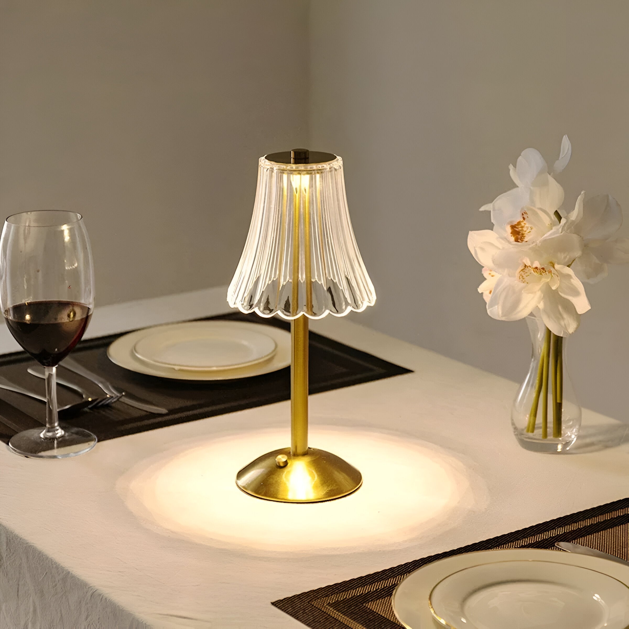 VintageGlow – Elegant Wireless Table Lamp with Timeless Design