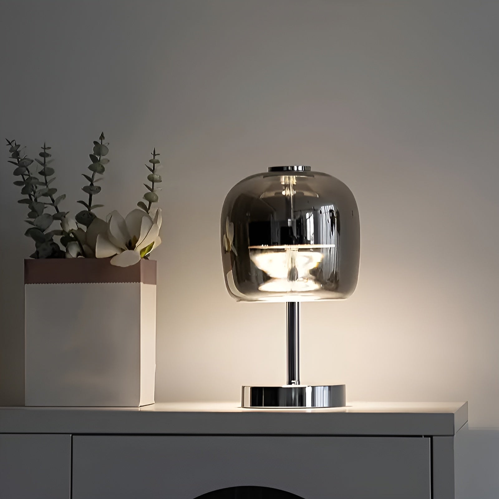 GlowSphere – Stylish Dimmable Table Lamp with Modern Elegance