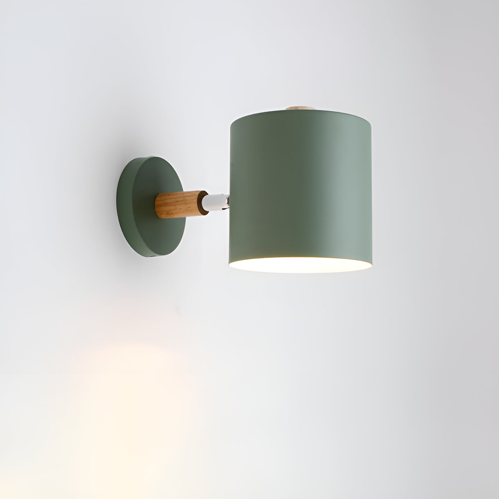 NordicGlow – Adjustable Wall Lamp with Pastel Elegance