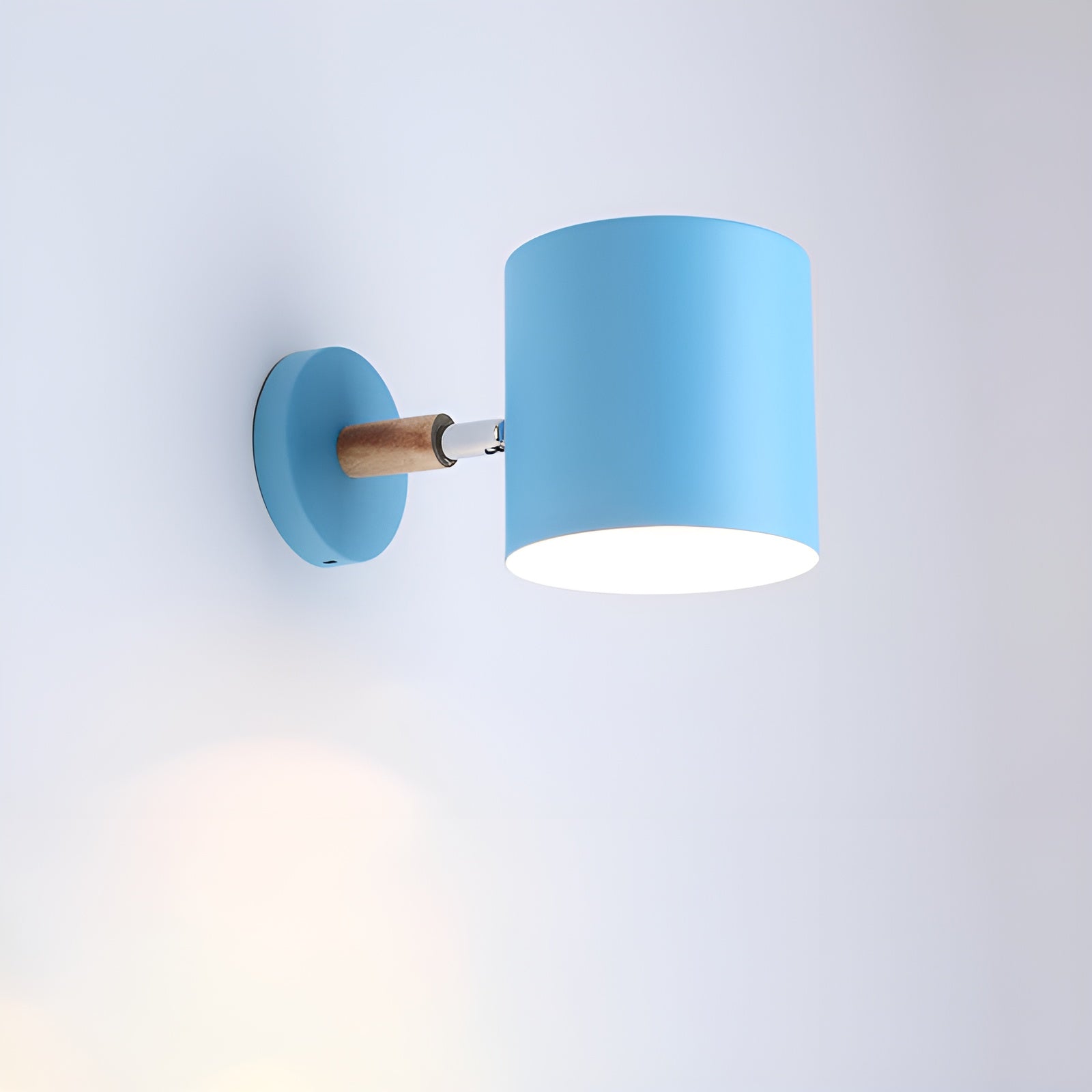 NordicGlow – Adjustable Wall Lamp with Pastel Elegance