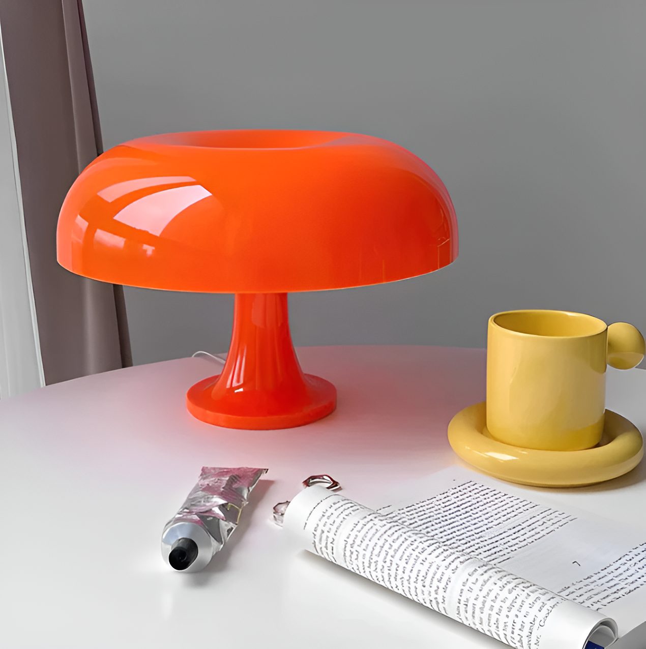 RetroGlow – Minimalist LED Table Lamp with Stylish Vintage Design