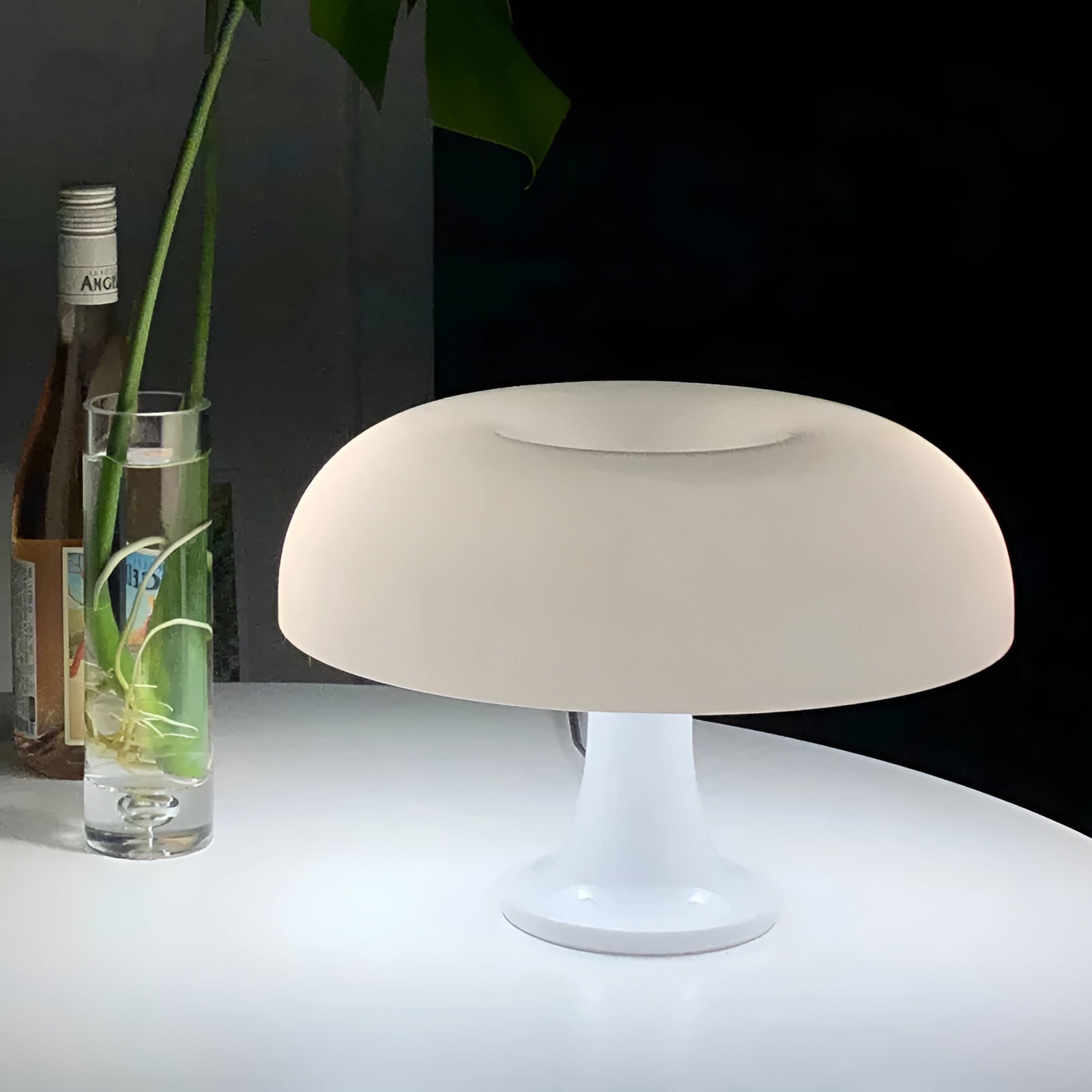 RetroGlow – Minimalistische LED Tafellamp met Stijlvol Vintage-Design