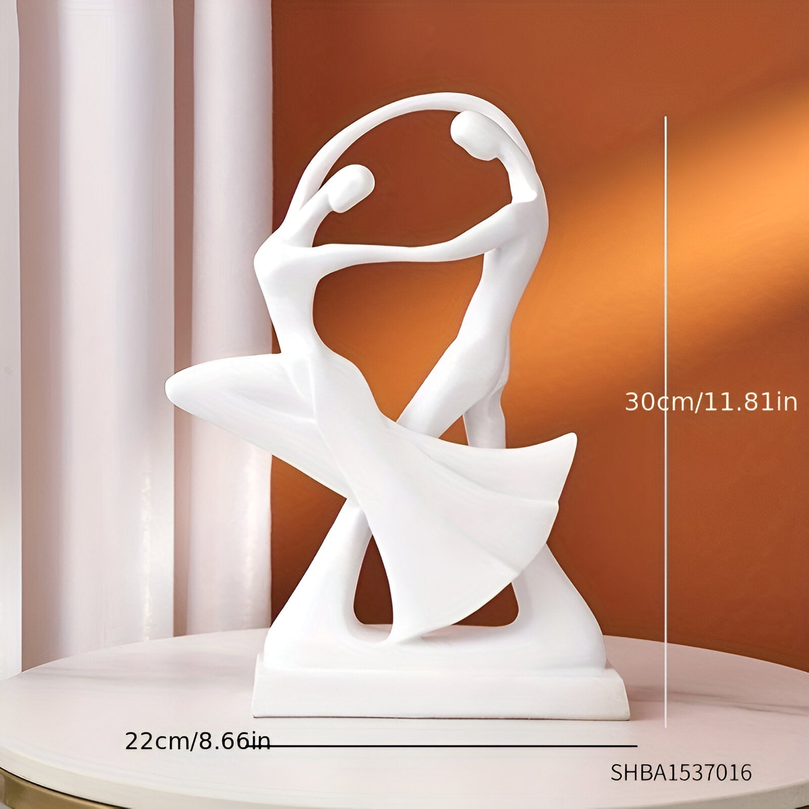SwayDuo – Modern Dancing Sculpture of Elegant Resin for an Artistic Interior
