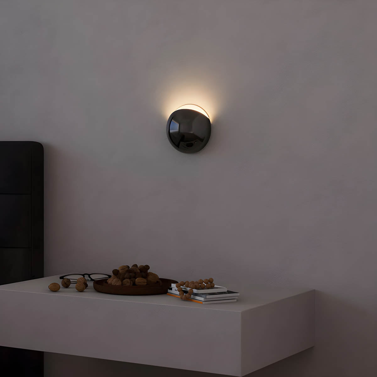 Pebblux – Minimalist Wall Lamp with Natural Elegance