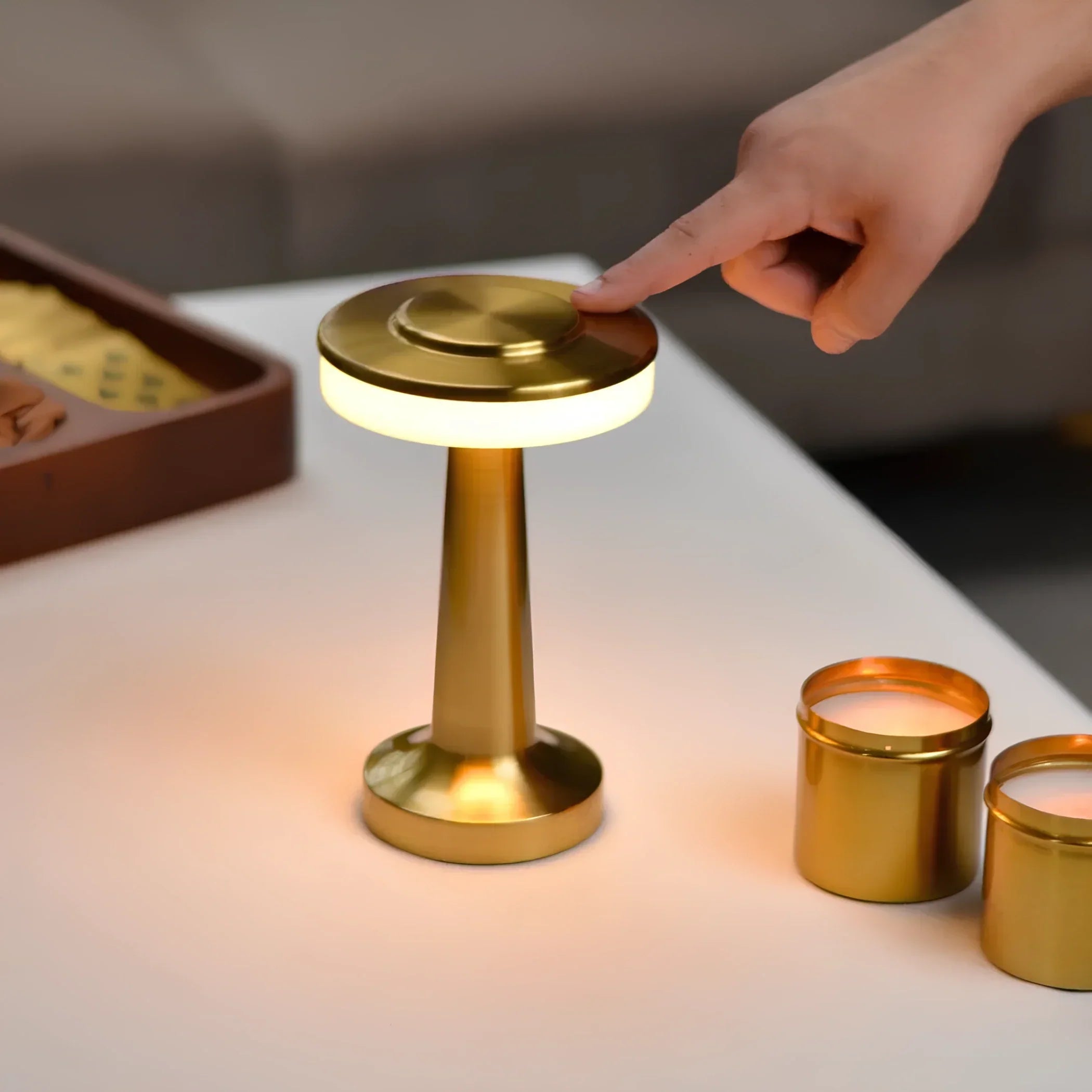 Lampe de table rétro sans fil avec lumière dimmable pour restaurant et salon