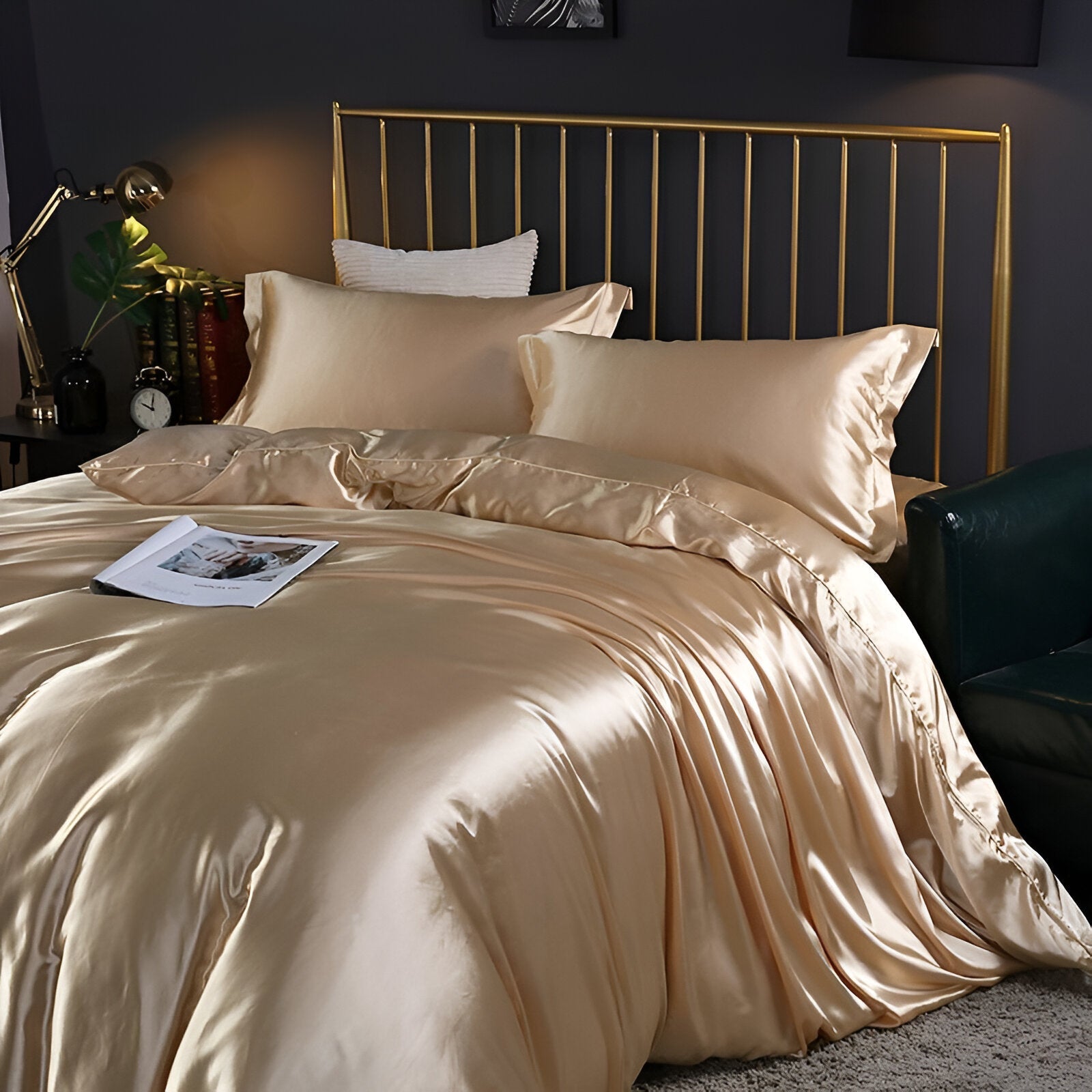 SilkenDream – Luxury Silk Bedding Set for Ultimate Comfort