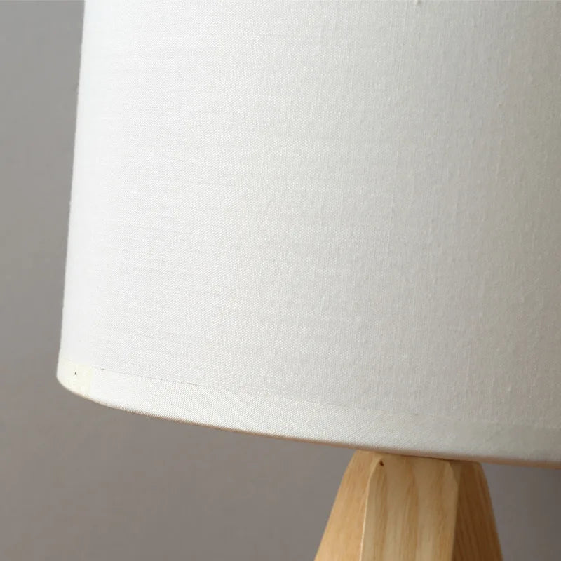 LumiWood – Modern Wooden Table Lamp with Warm, Natural Elegance