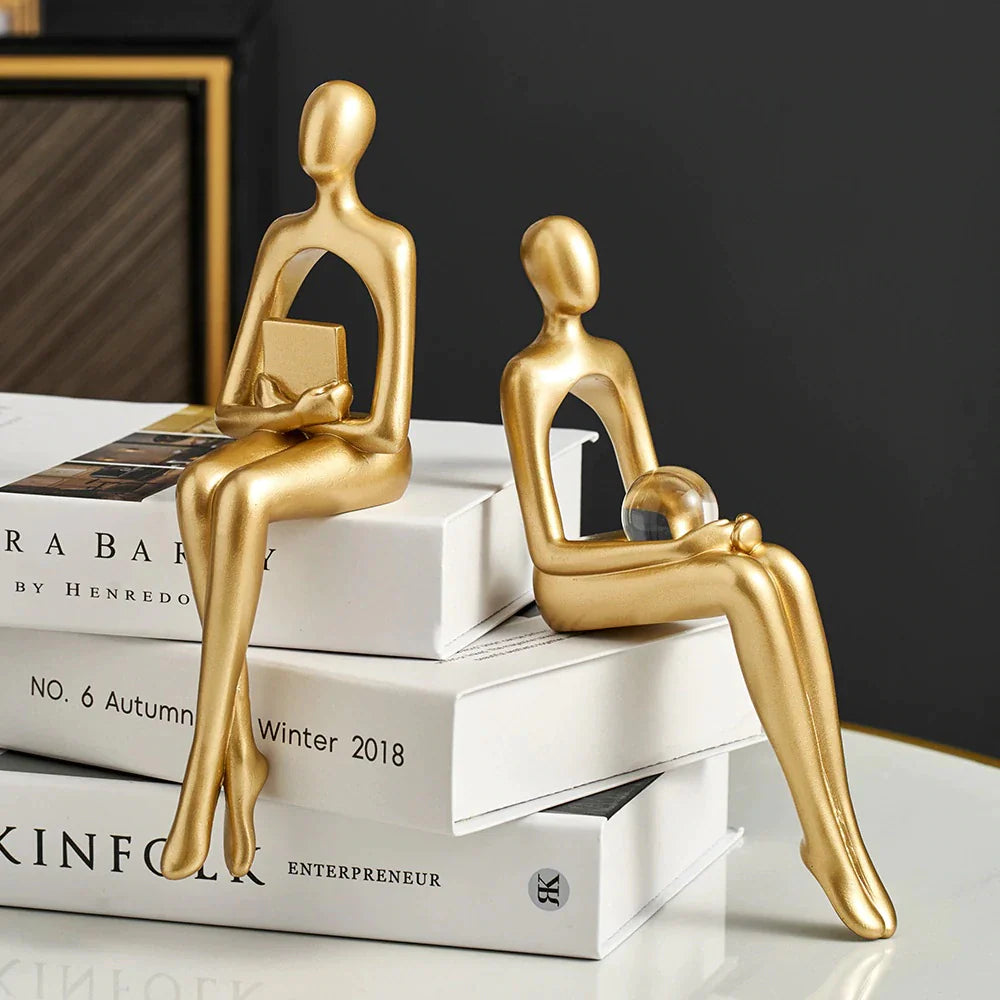 DecoraForm – Abstract Bookshelf Figures with Artistic Appearance