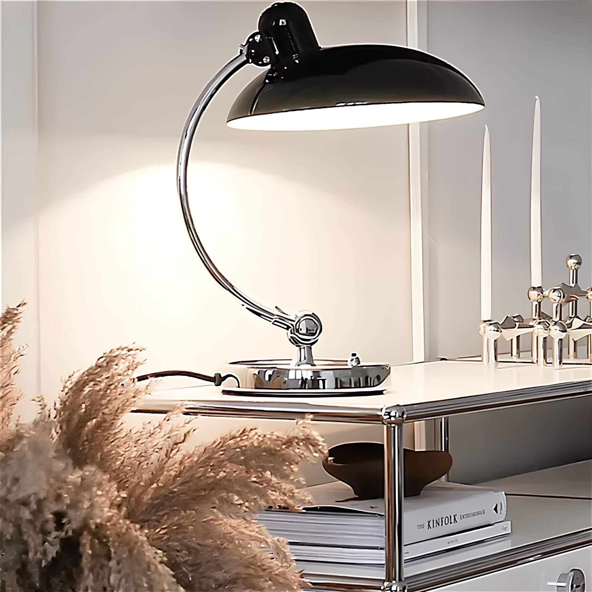 NordicGrace – Minimalist Table Lamp with Scandinavian Influences