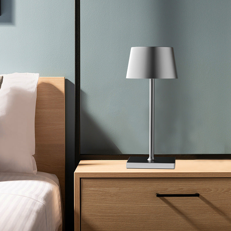 LumaGlow – Wireless Mini Table Lamp with Rechargeable Battery and Dimming Function