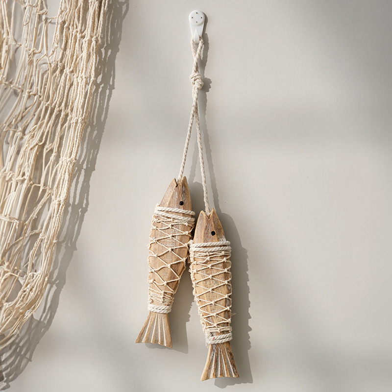 Maritiem Chic – Houten Visbeeldjes met Rustieke Touwdetails