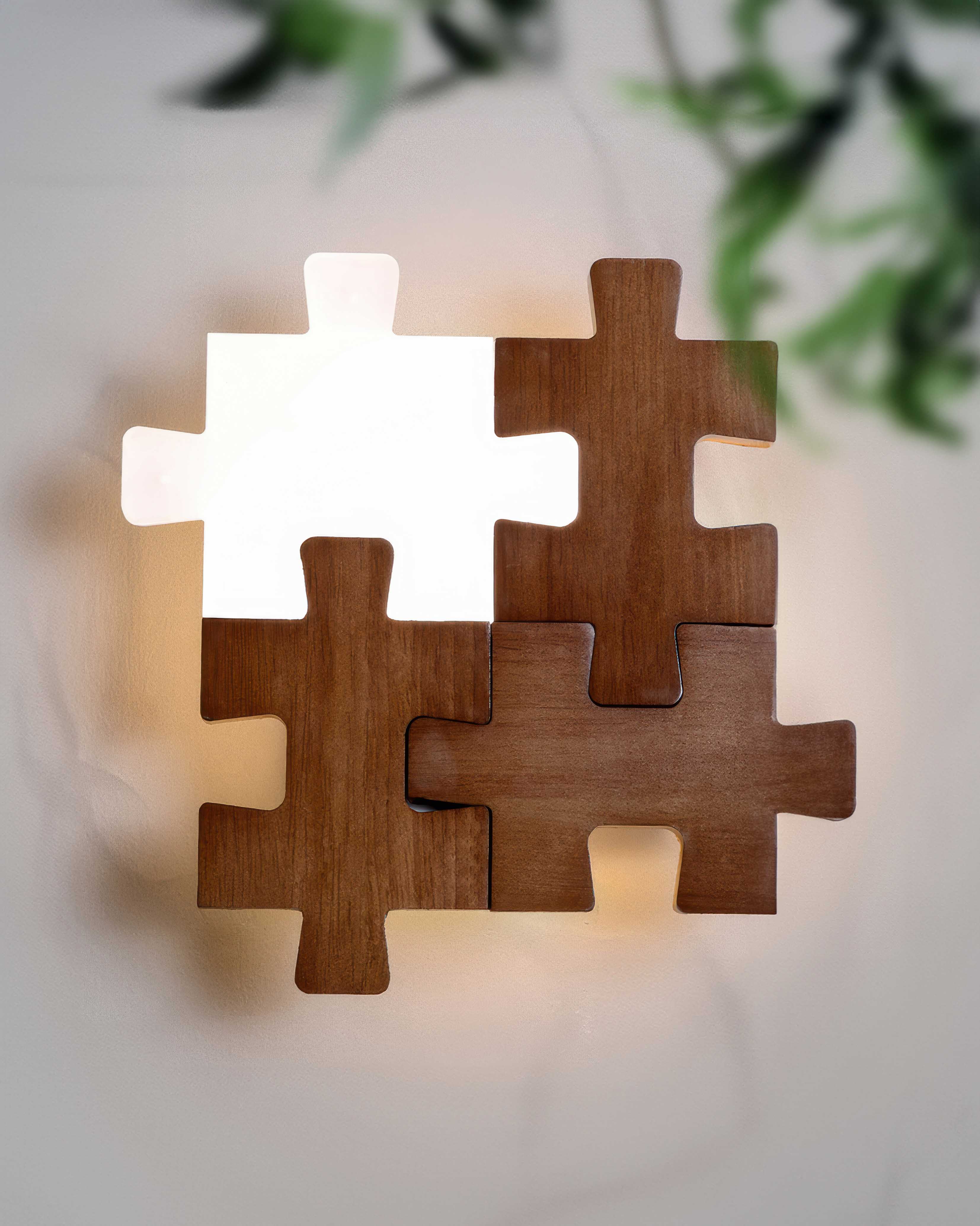 PuzzleGlow – Luxury LED Wall Lamp with a Playful Wooden Design for a Modern Interior