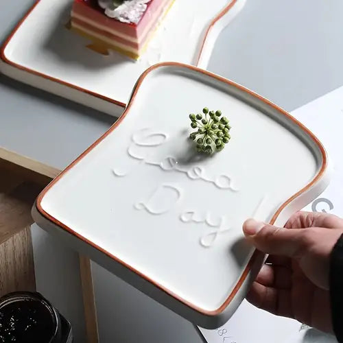 CeramiQ Toast Luxe Ceramic Plate – Playful Elegant for a Stylish Table Setting