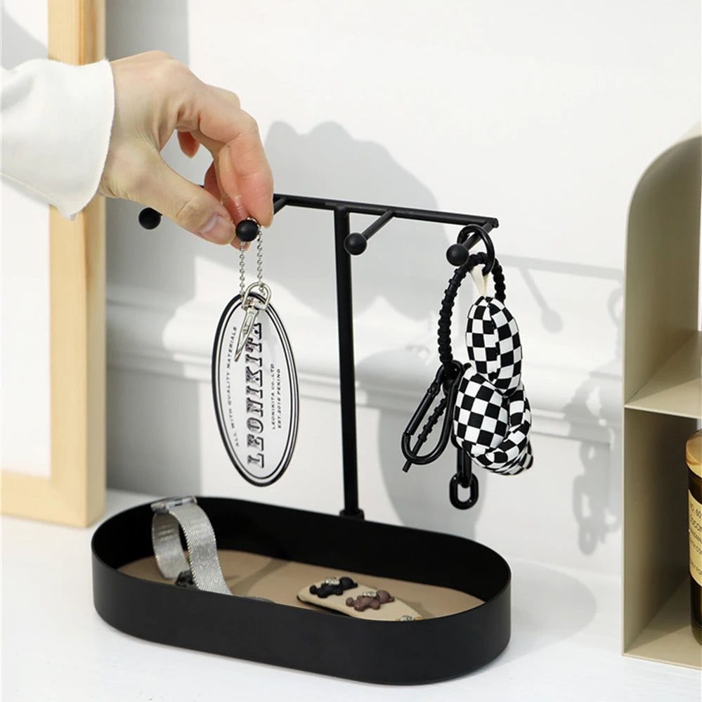 EleganTray – Luxury Organizer with Minimalist Design for Keys and Jewelry