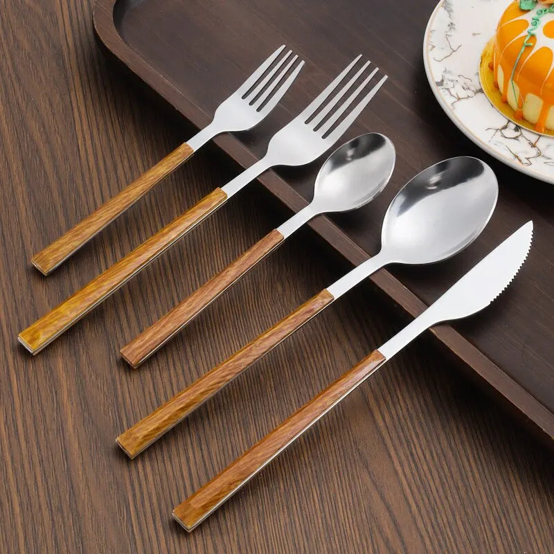 OakElegance – Luxury Cutlery Set with Wood-Inspired Handles for a Stylish Table Experience