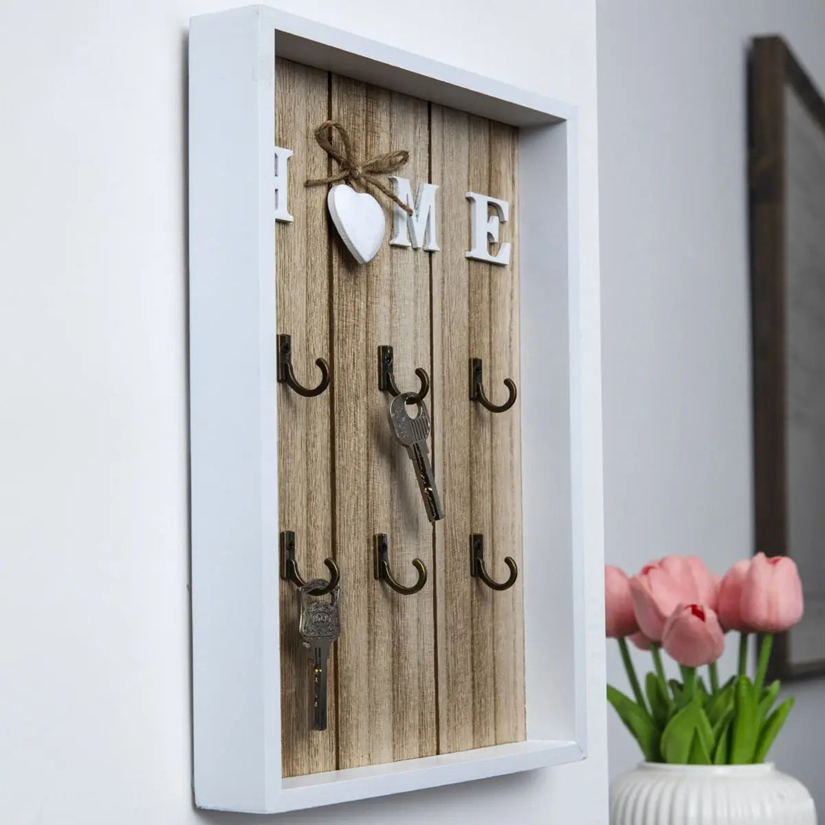 HavenKey Luxe Wooden Key Holder – Handmade Design Piece for a Warm & Organized Interior