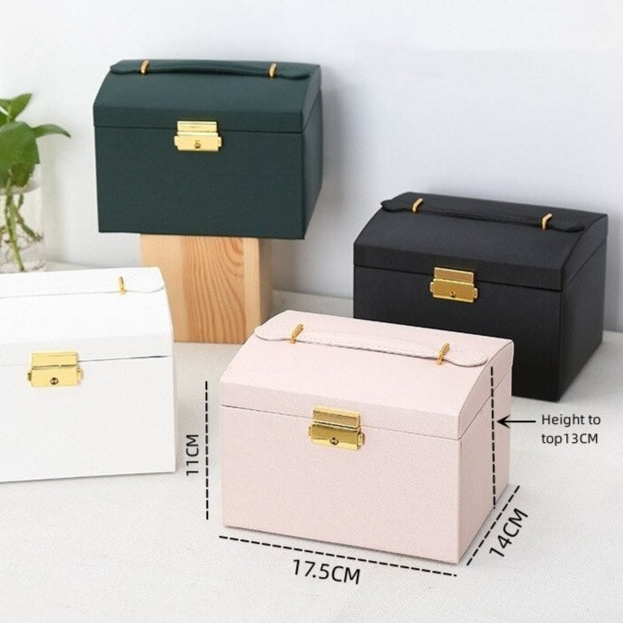 LumiVogue Luxe Jewelry Organizer – Stylish Travel Case for an Organized & Elegant Look