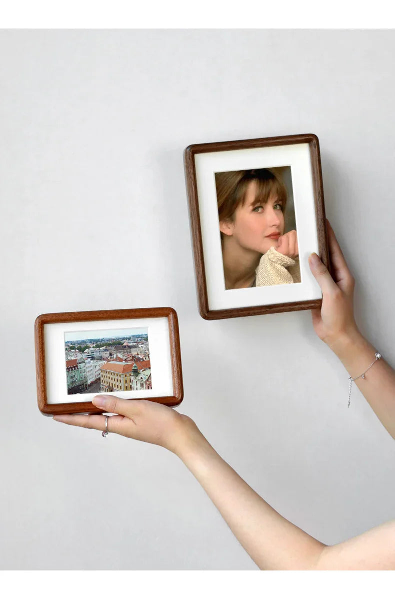 Cadre Photo Massif en Bois avec Passe-Partout et Coins Arrondis pour Table