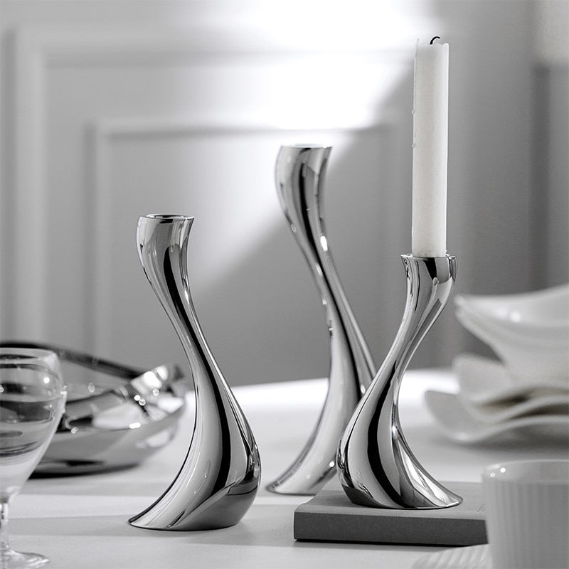LumaWave – Luxe Chrome Candle Holders with Elegant Wave Shape