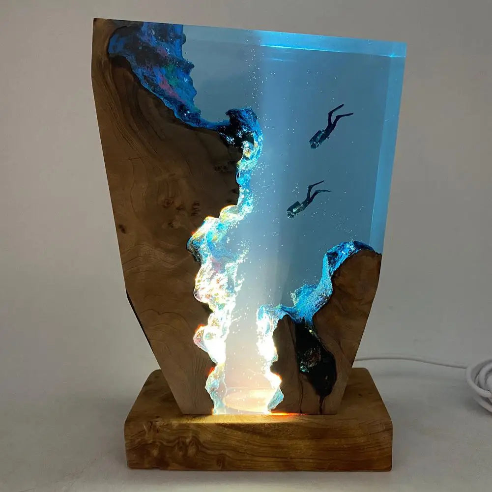 AquaLume – Luxury Table Lamp with Oceanic Diver Design for a Soothing Atmosphere