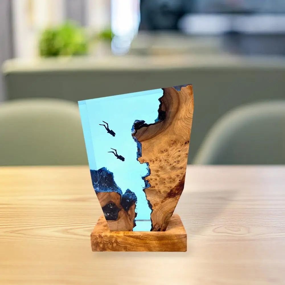 AquaLume – Luxury Table Lamp with Oceanic Diver Design for a Soothing Atmosphere