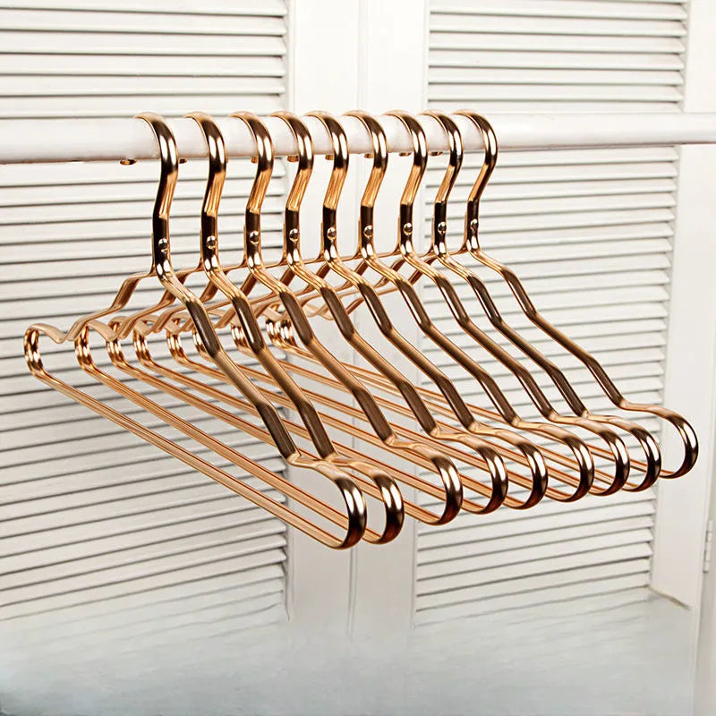 Marais Luxe Hangers – Premium Messing Kledinghangers voor een Stijlvolle Garderobe