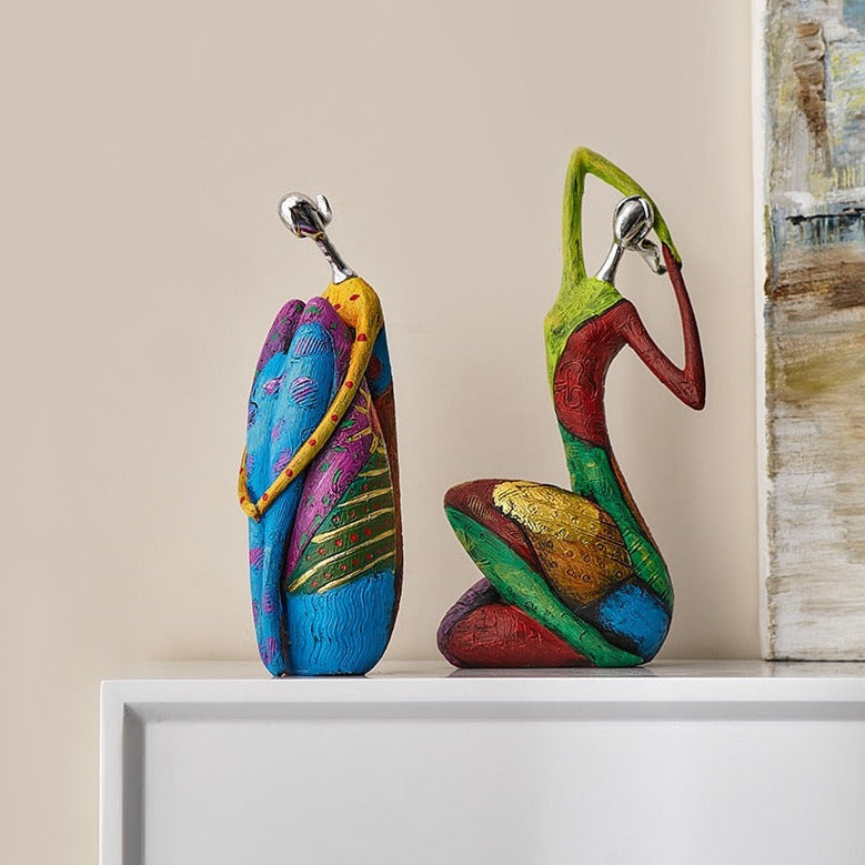 VividMuse – Abstract Women Sculptures with Colorful Elegance