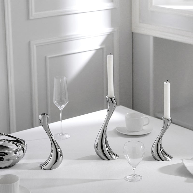 LumaWave – Luxe Chrome Candle Holders with Elegant Wave Shape