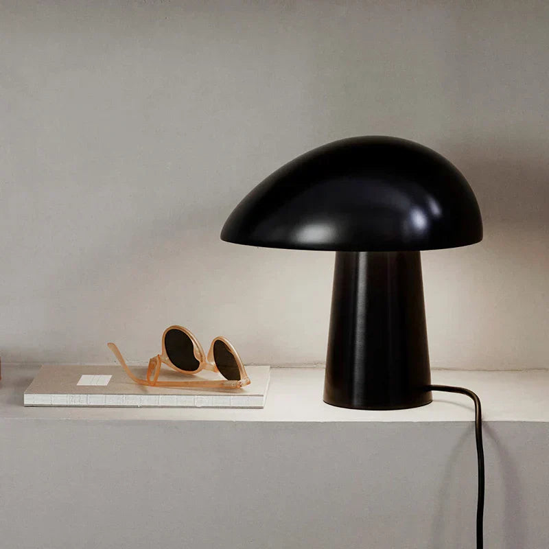 NordicGlow – Minimalist Table Lamp with Scandinavian Charm