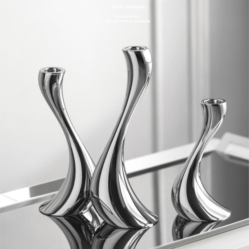 LumaWave – Luxe Chrome Candle Holders with Elegant Wave Shape