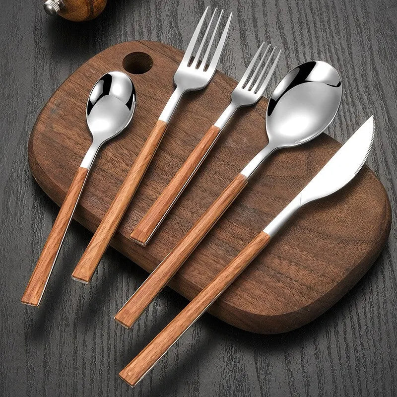 OakElegance – Luxury Cutlery Set with Wood-Inspired Handles for a Stylish Table Experience