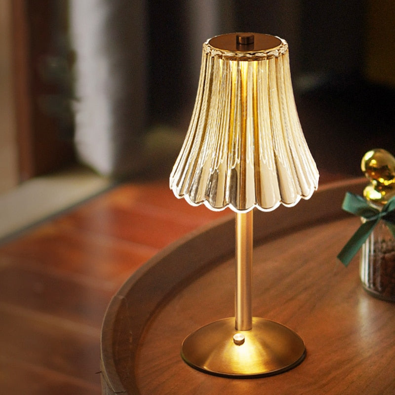 CrystalGlow – Luxury Table Lamp with Refined Crystal Elegance