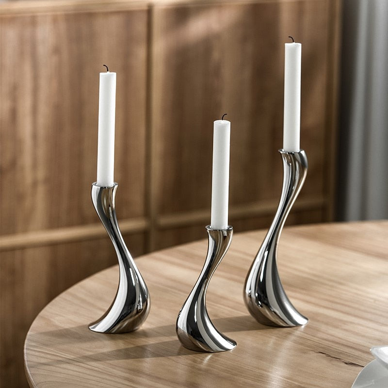 LumaWave – Luxe Chrome Candle Holders with Elegant Wave Shape