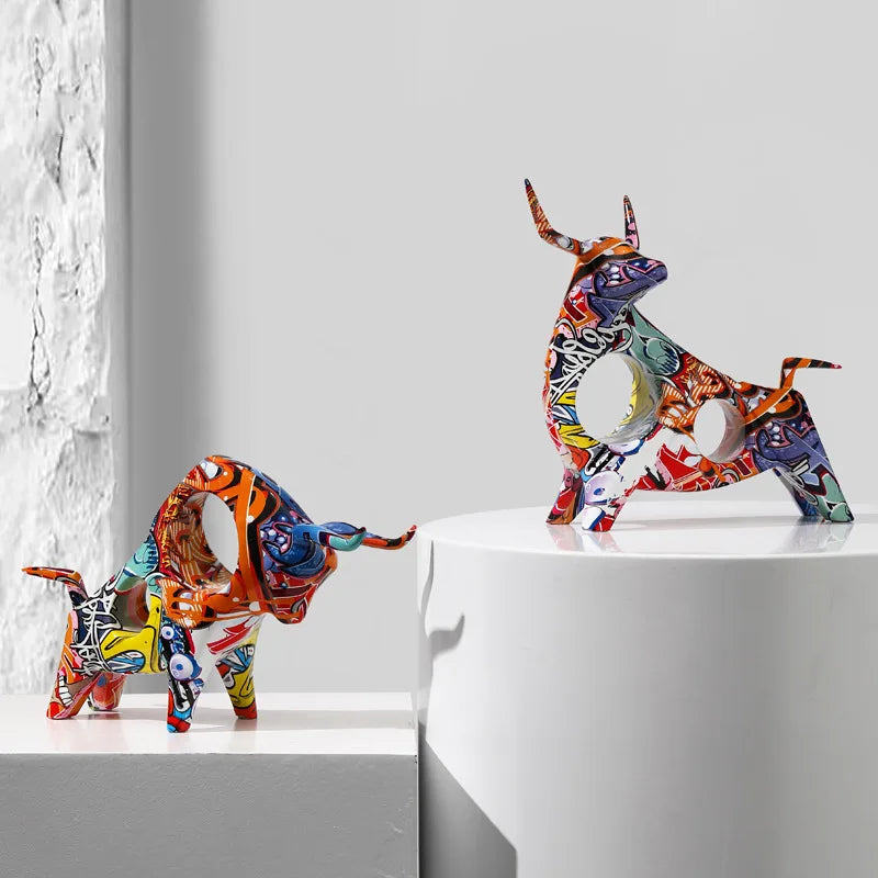 ArtToro – Luxe Stierenbeeld met Graffiti-Design voor een Modern Interieur