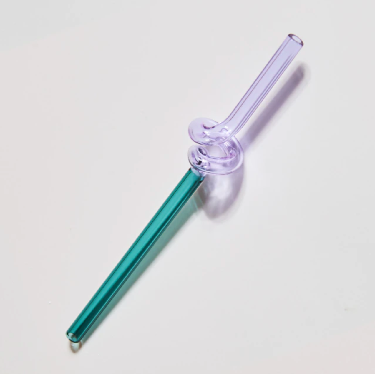 TwistSip – Speelse Gekleurde Glazen Rietjes met Elegant Gedraaid Design