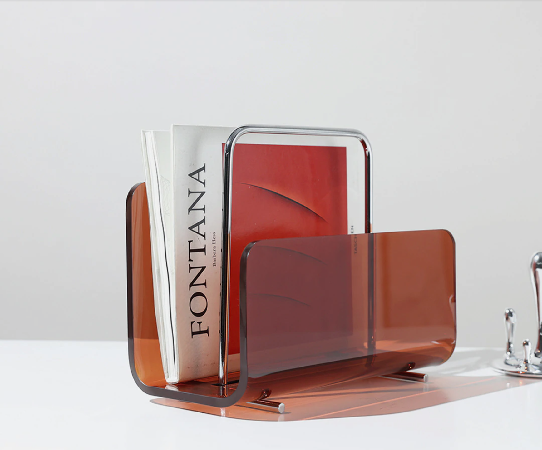 SpectraRack – Transparant Acryl Tijdschriftenrek & Draagbare Boekenkast