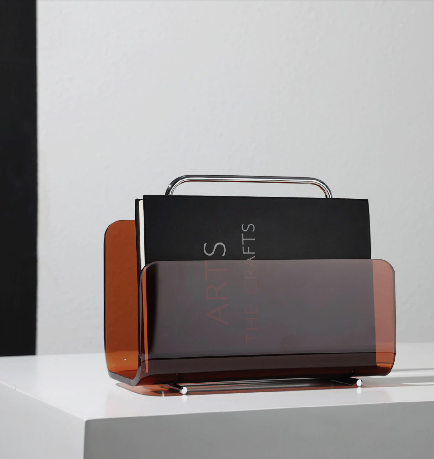 SpectraRack – Transparant Acryl Tijdschriftenrek & Draagbare Boekenkast