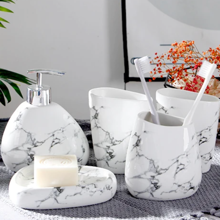 MarbleLuxe – Elegant Bathroom Set with Timeless Class
