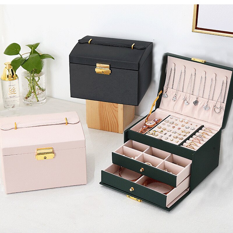 LumiVogue Luxe Jewelry Organizer – Stylish Travel Case for an Organized & Elegant Look