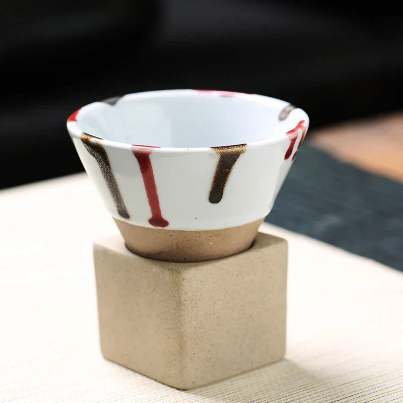 RetroBrew – Vintage Kegel-Shaped Espresso Cups with Stylish Holder