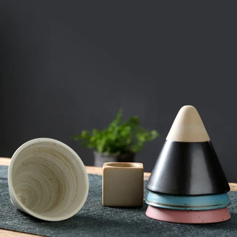 RetroBrew – Vintage Kegel-Shaped Espresso Cups with Stylish Holder
