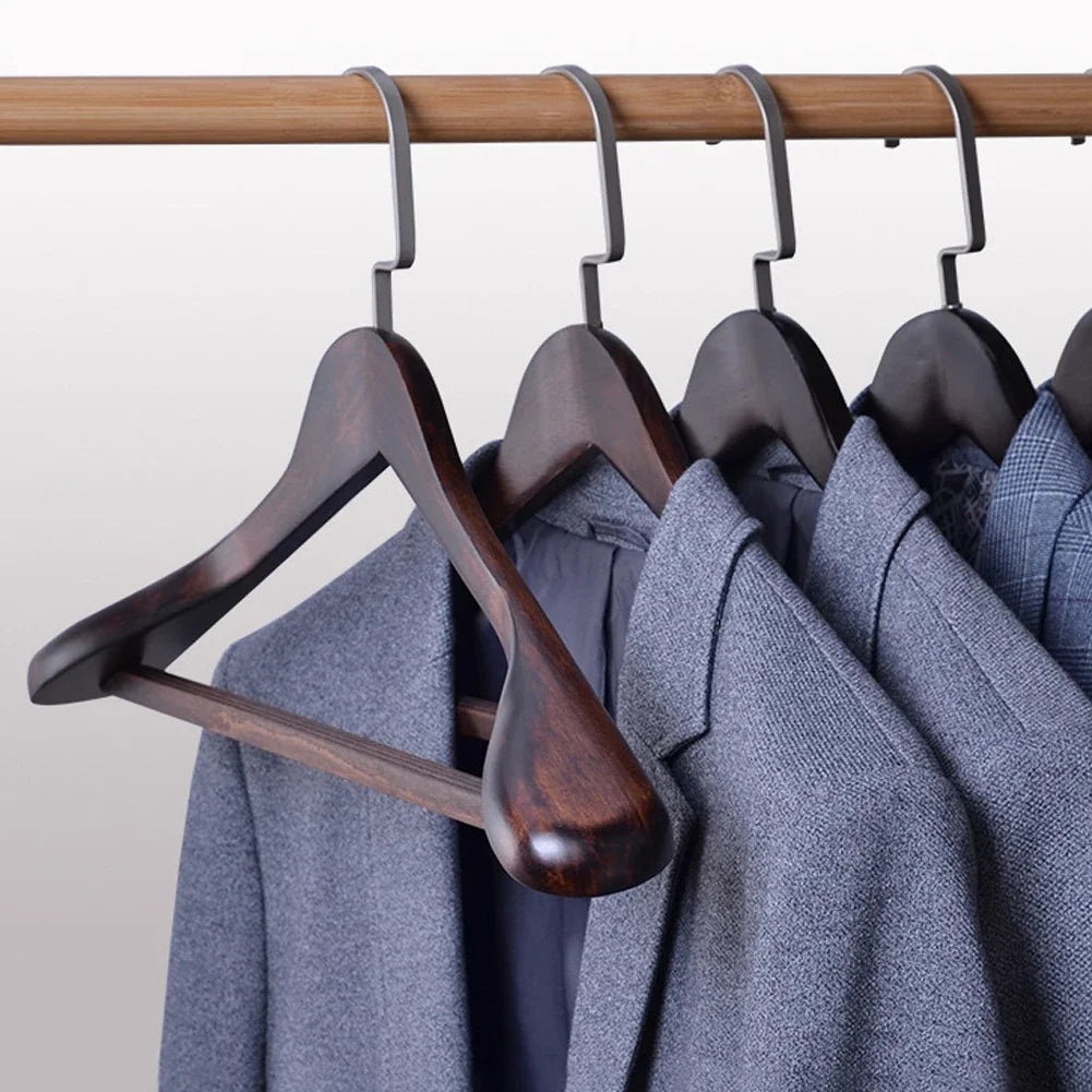 Oaklee Élite – Luxury Wooden Clothes Hangers with Refined Design