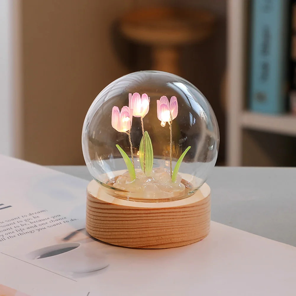 BloomLuxe – Elegant Table Lamp with Tulip Design for an Atmospheric Touch