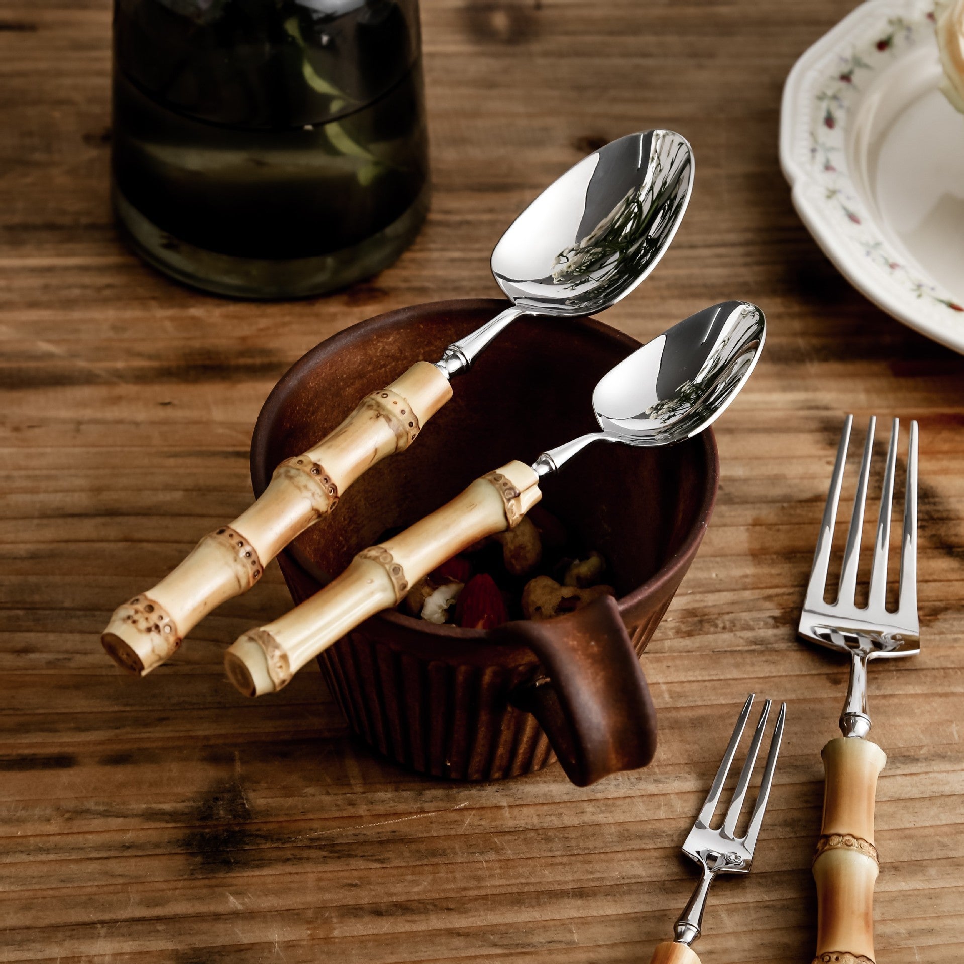 BambooElegance – Luxe Bestekset met Natuurlijke Bamboe Accenten voor een Duurzaam Diner
