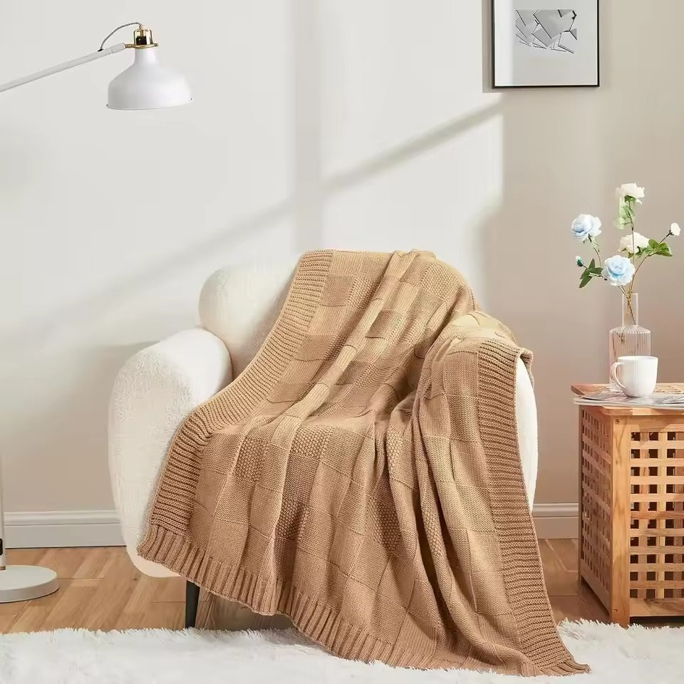 LunaWeave Luxe Knitted Throw – Soft Warmth & Timeless Style for a Serene Interior