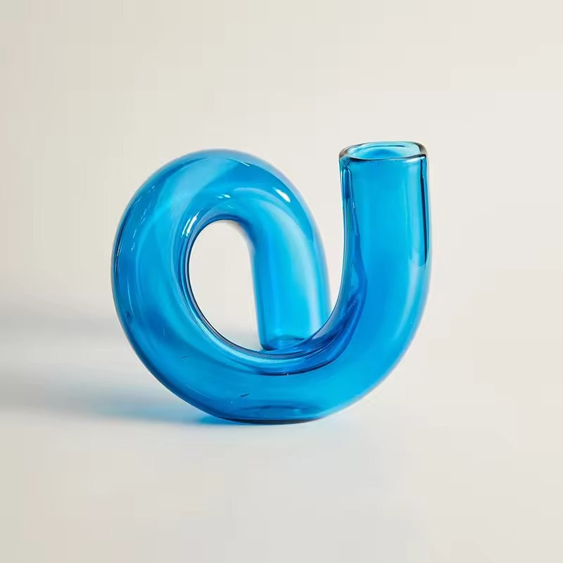 Aurelo Swirl Vase – Sculptural Glass Design Piece for a Modern Interior