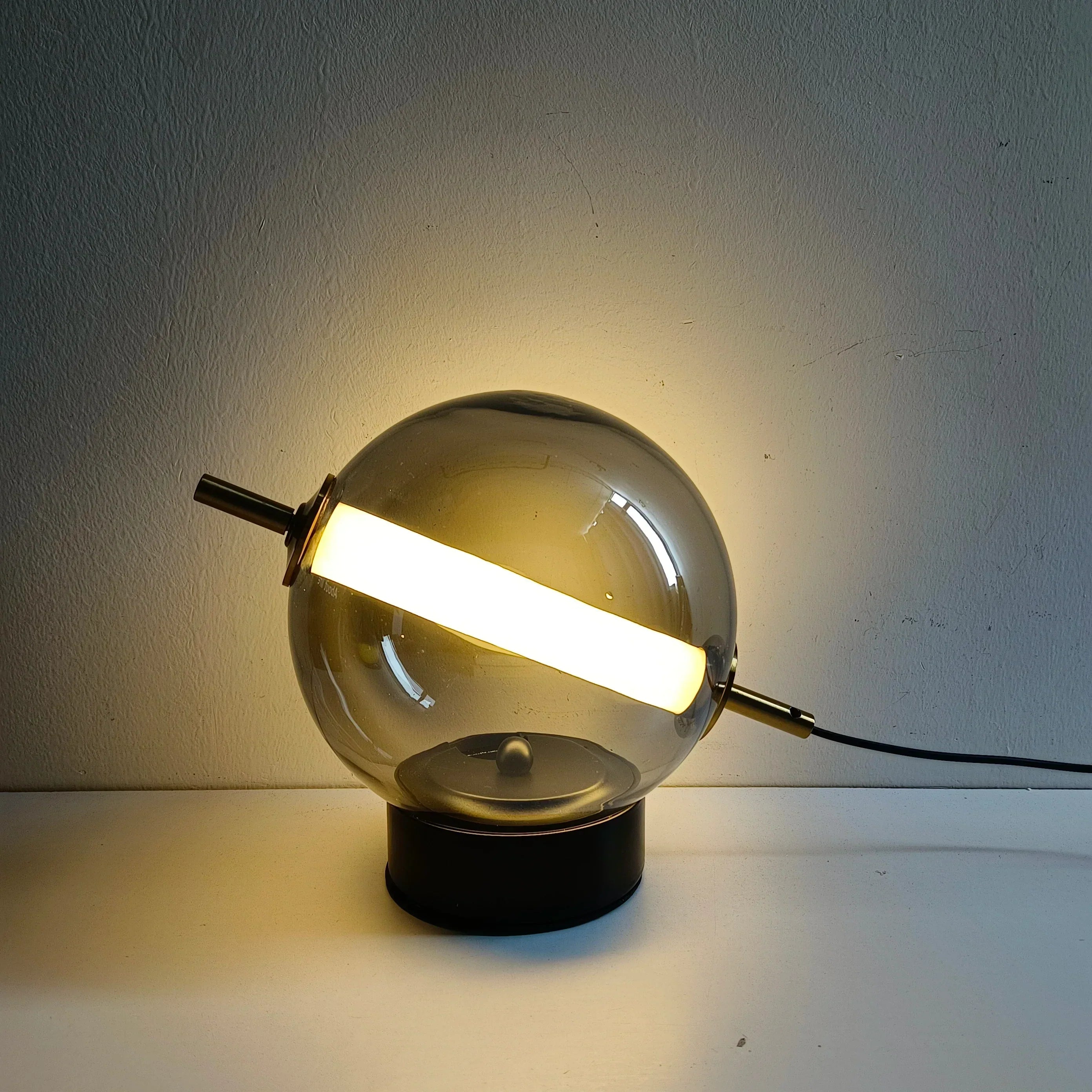 LumiSphere – Elegant Glass Table Lamp with Soothing Ambience