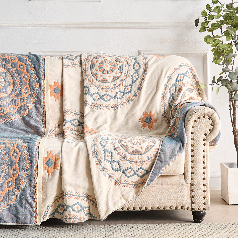 LunaWeave Luxe Living Throw – Cotton Mandala Blanket for a Boho-Chic Interior